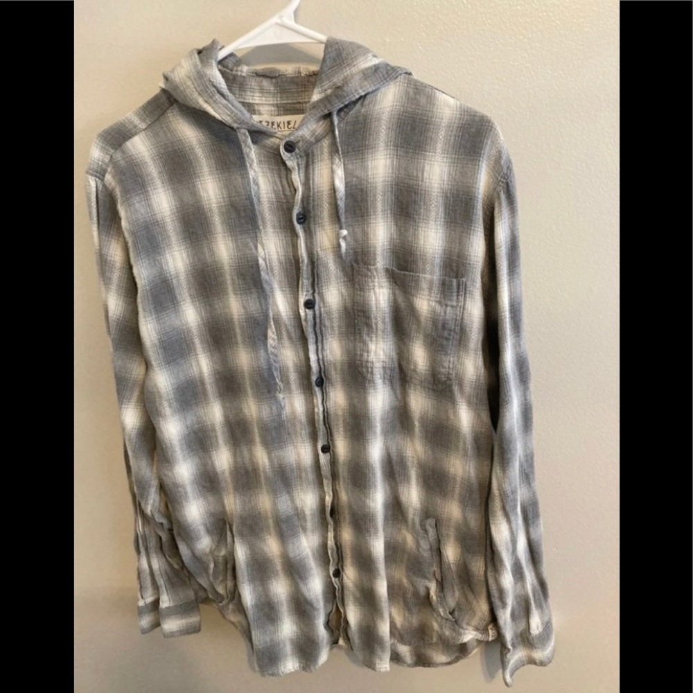 Ezekiel Hooded Lightweight Button up